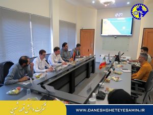 جلسه مذاکره با شرکت روسی در مورد فروش پمپ های اسکرو در شهرک علمی و تحقیقاتی اصفهان