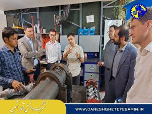 جلسه مذاکره با شرکت روسی در مورد فروش پمپ های اسکرو در شهرک علمی و تحقیقاتی اصفهان