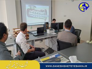 جلسه مذاکره با شرکت روسی در مورد فروش پمپ های اسکرو در شهرک علمی و تحقیقاتی اصفهان